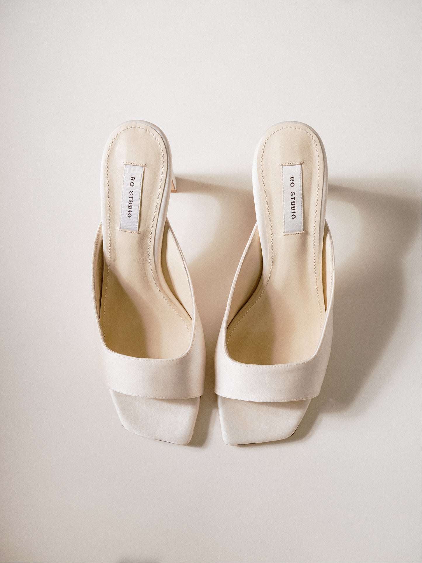 Ro3 White