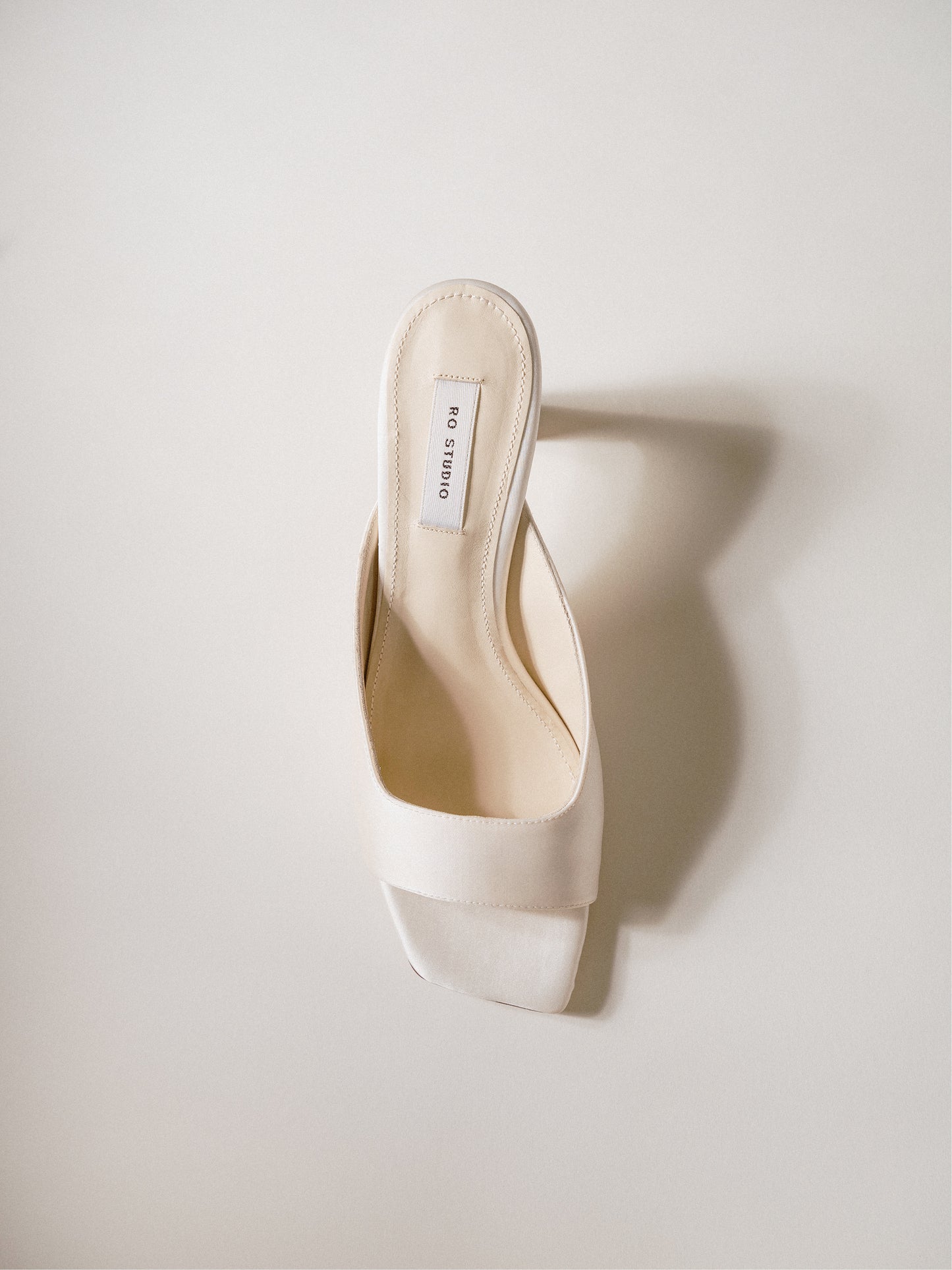 Ro3 White
