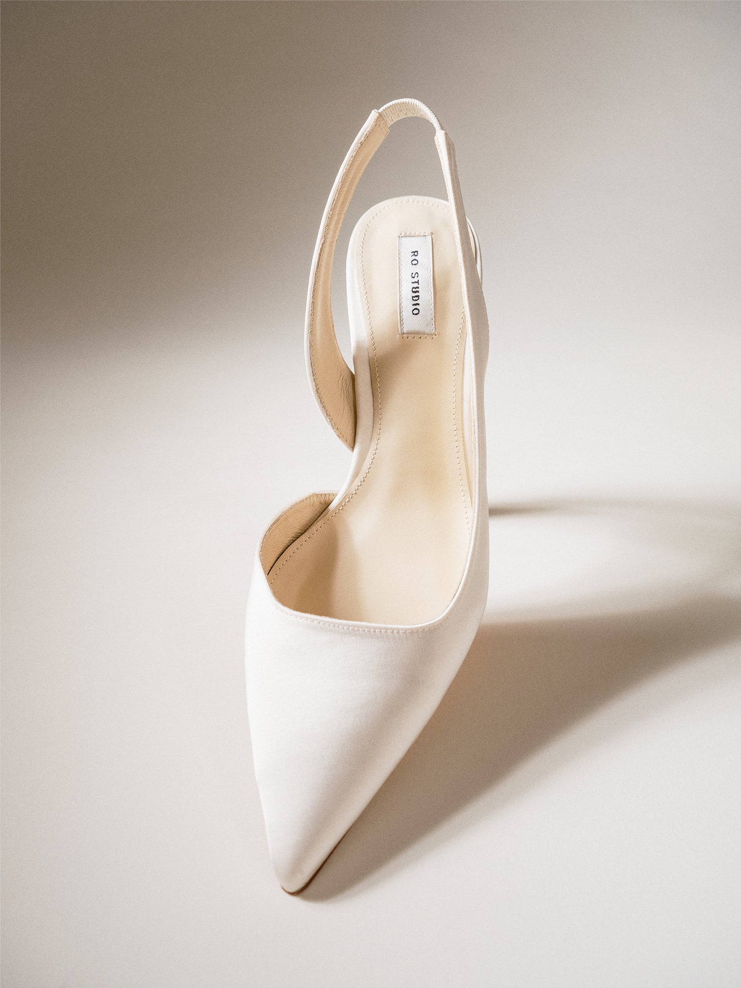 Ro1 White